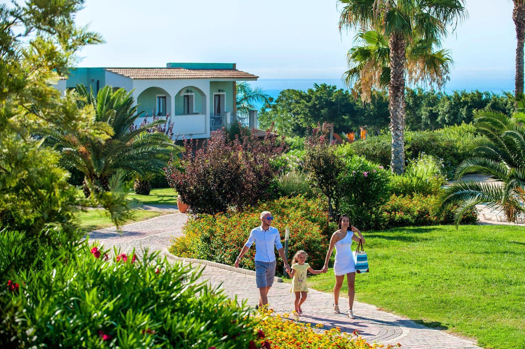ליקאטה Serenusa Resort מראה חיצוני תמונה